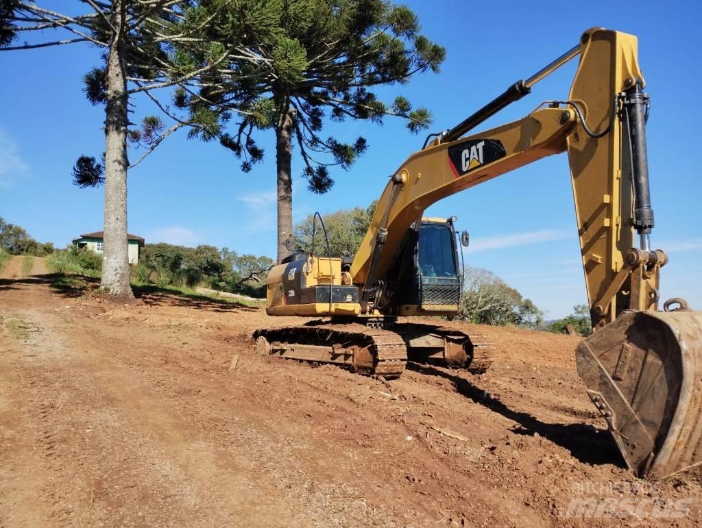 CAT 320D2 Escavadeiras de esteiras