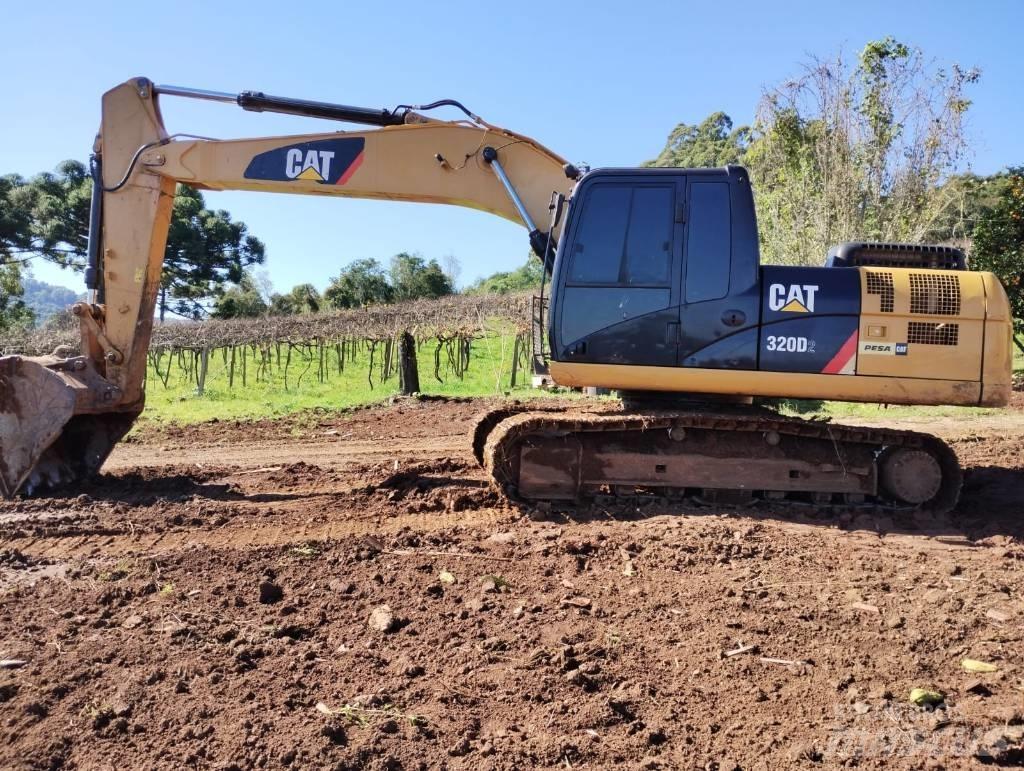 CAT 320D2 Escavadeiras de esteiras