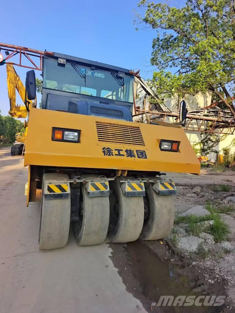 XCMG XP 263 Cilindros Compactadores de pneus
