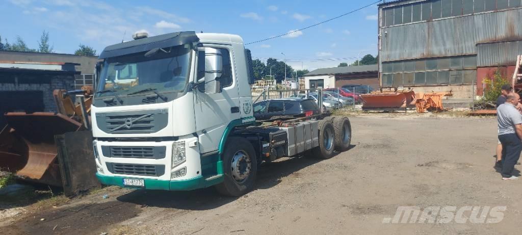 Volvo FM 330 Camiões de chassis e cabine