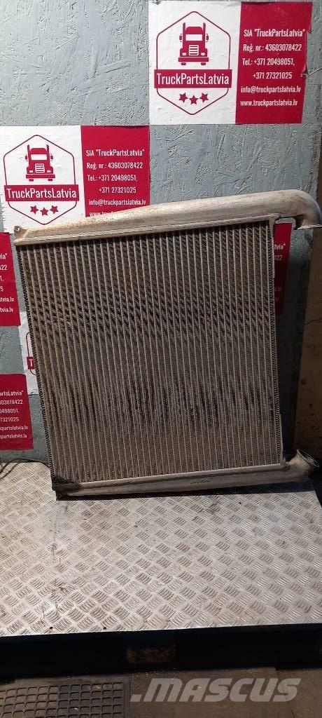 Scania 94 D.     1384059 Radiadores camiões e carrinhas