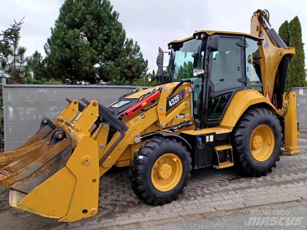 CAT 432 F Retroescavadeiras