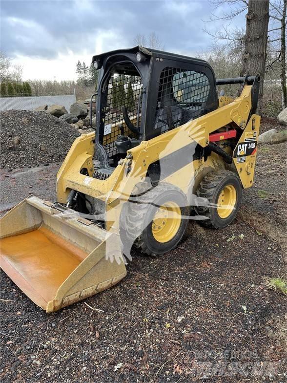CAT 242D Minicarregadeiras