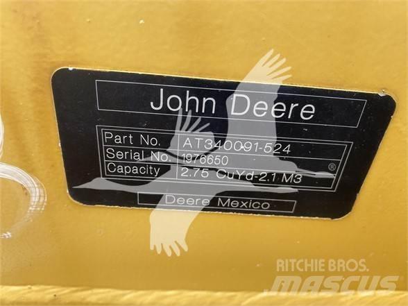 John Deere  Baldes