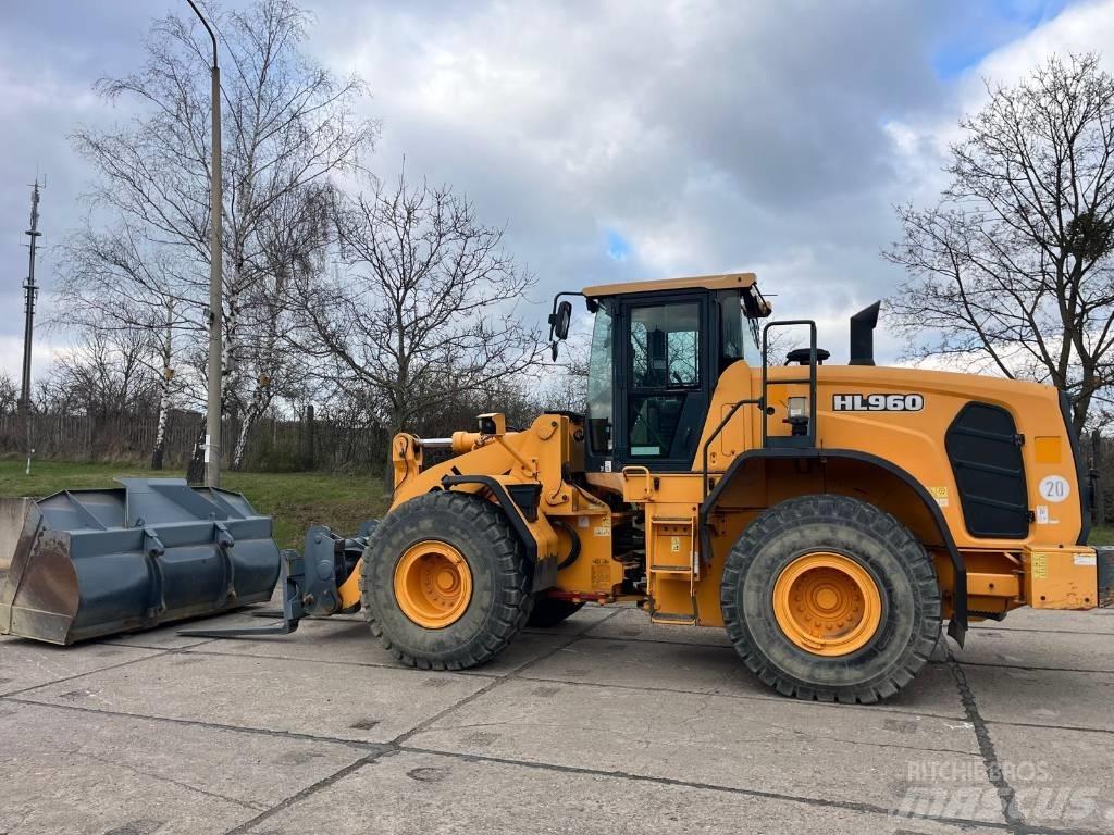Hyundai HL 960 Carregadeiras de rodas