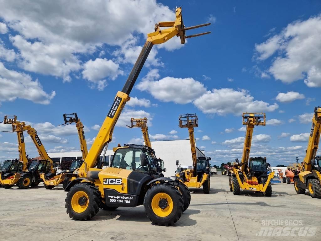 JCB 531-70, 732   P339 Manipulador telescópico