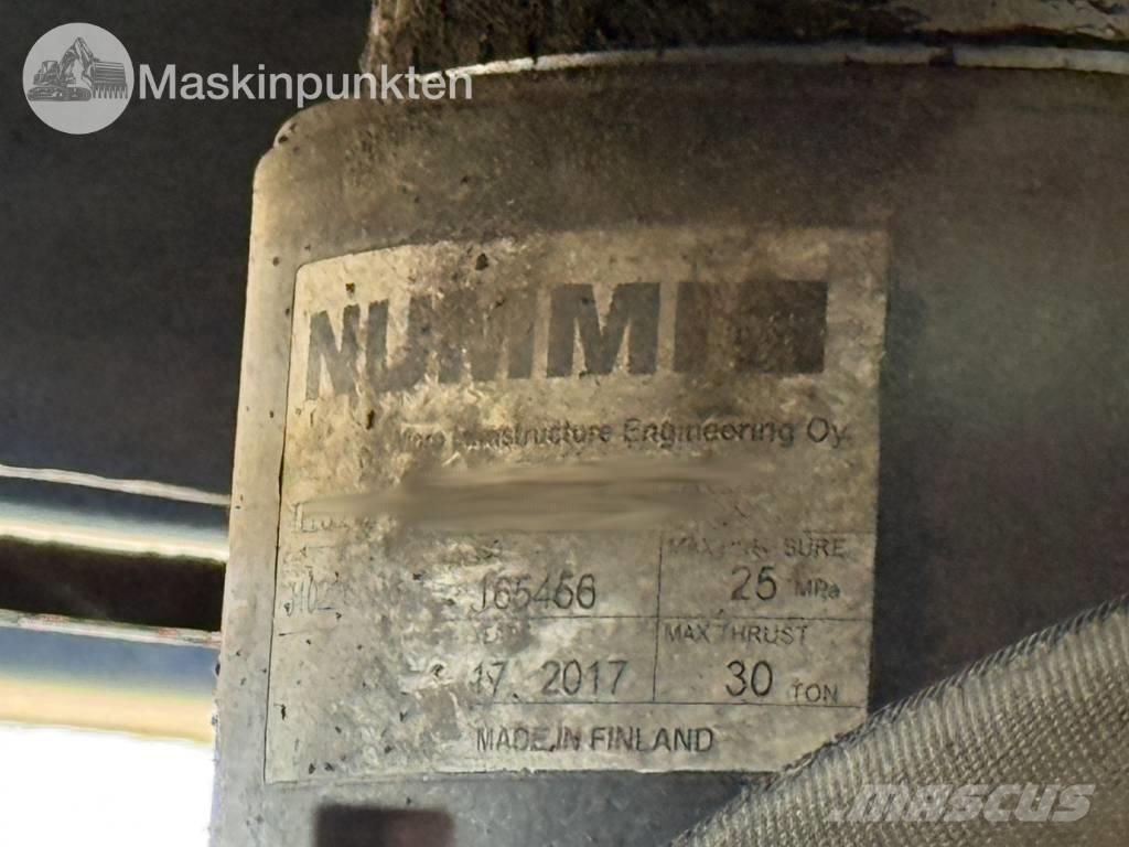 Volvo FM 6*4 Camiões basculantes