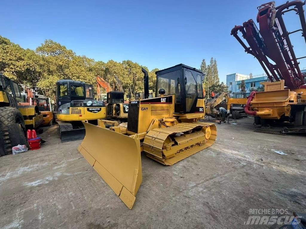 CAT D 5 C Dozers - Tratores rastos