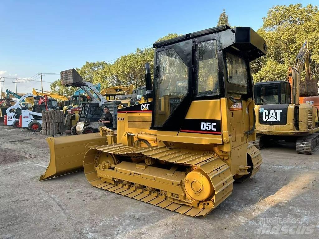 CAT D 5 C Dozers - Tratores rastos