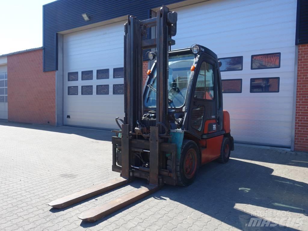Nissan FGD 02A30Q Empilhadores Diesel