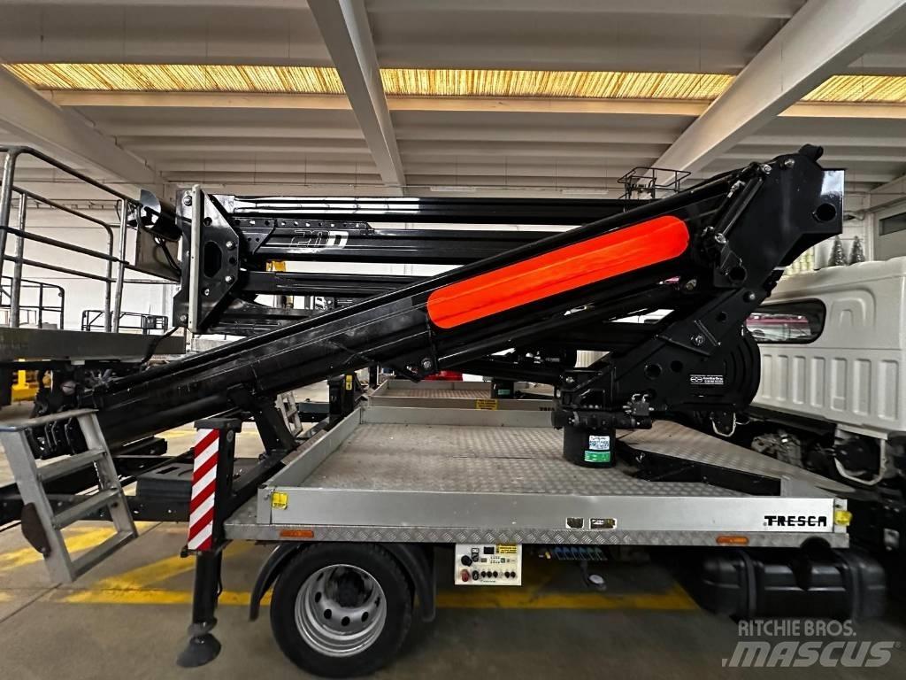 Socage 28 metri Plataformas aéreas montadas em camião