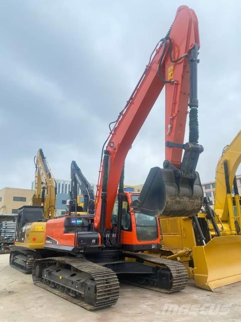Doosan DX 225 LC Escavadeiras de esteiras