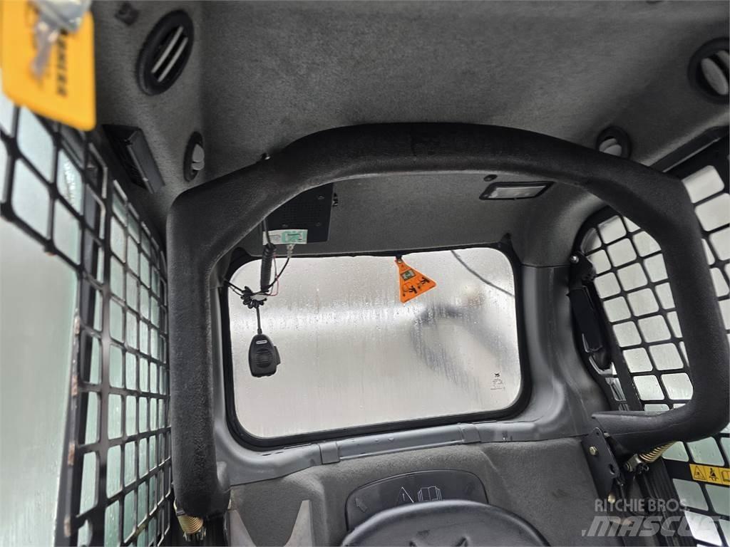 Bobcat S590 Minicarregadeiras