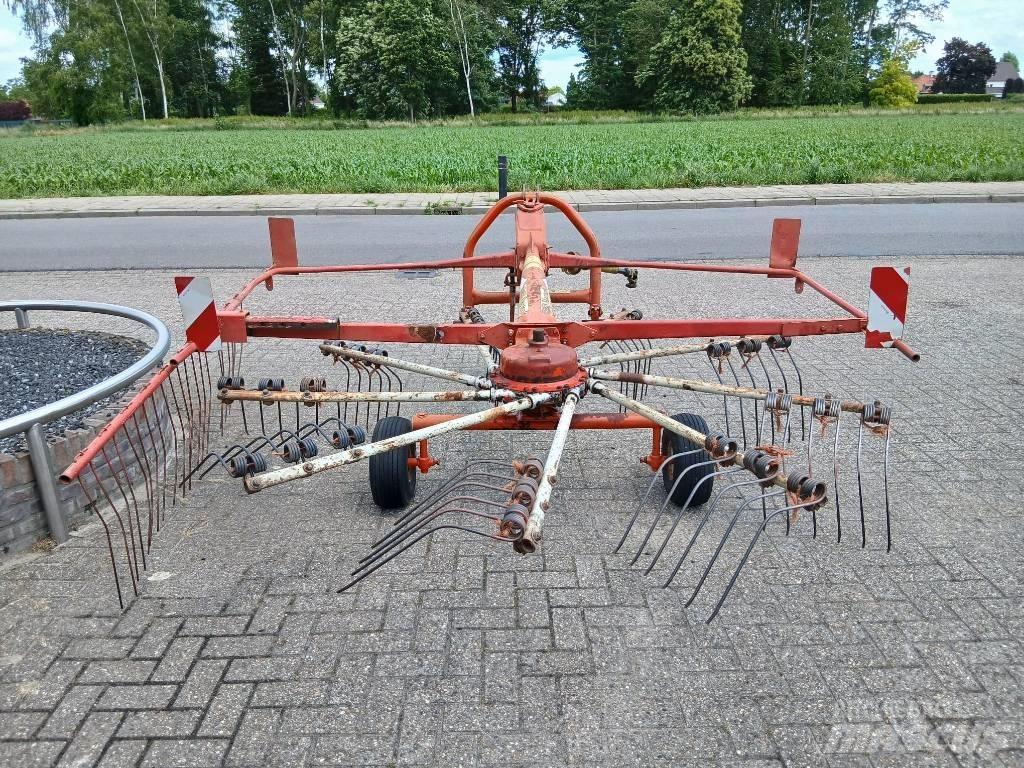 Kuhn GA 301 Gadanheiras-fileiras