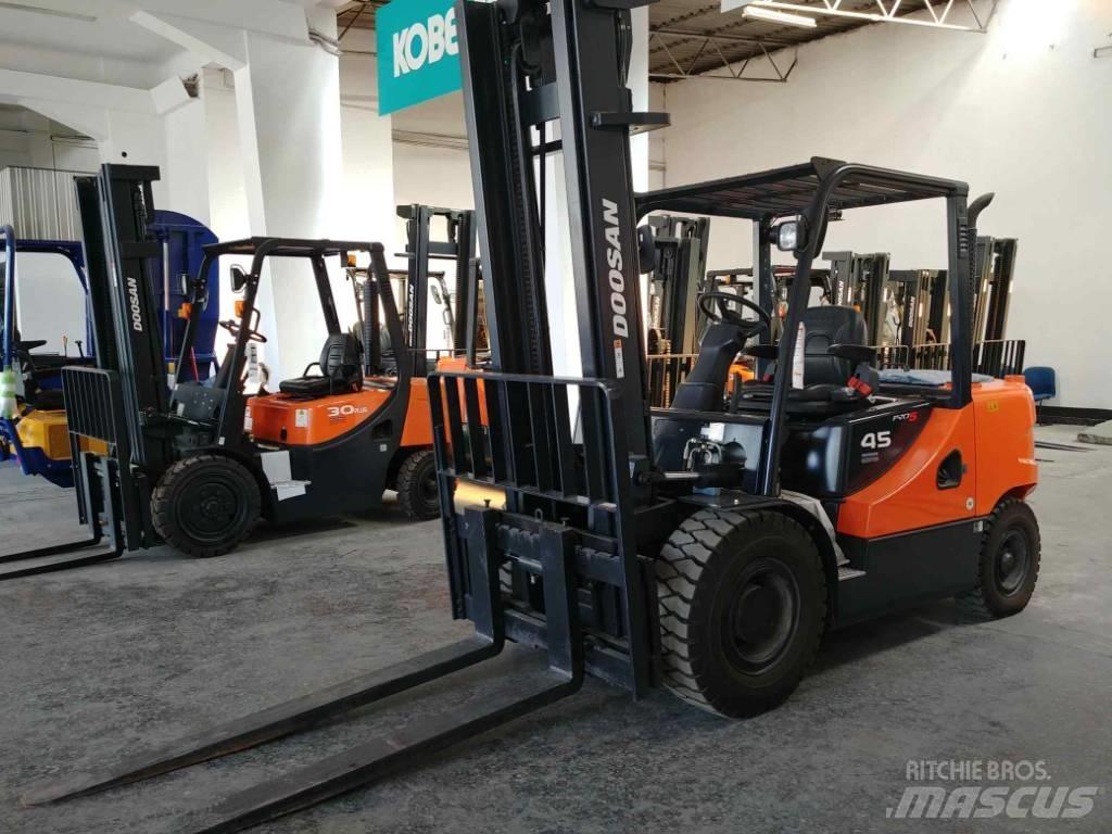Doosan D45 SC-5 Empilhadores Diesel
