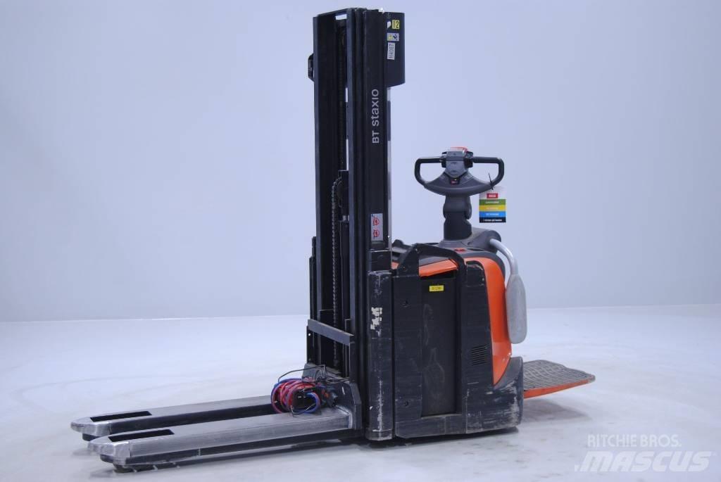Toyota SPE120L Empilhador para operador externo