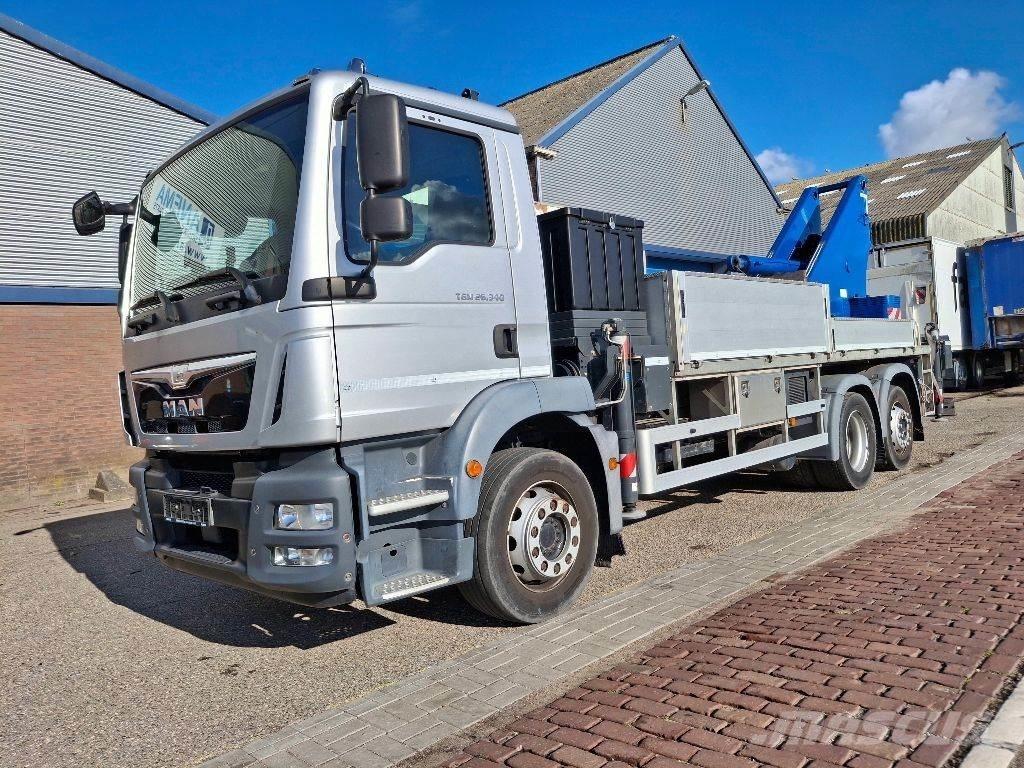 MAN TGM 26.340 6x2 Caminhões de caixa fechada