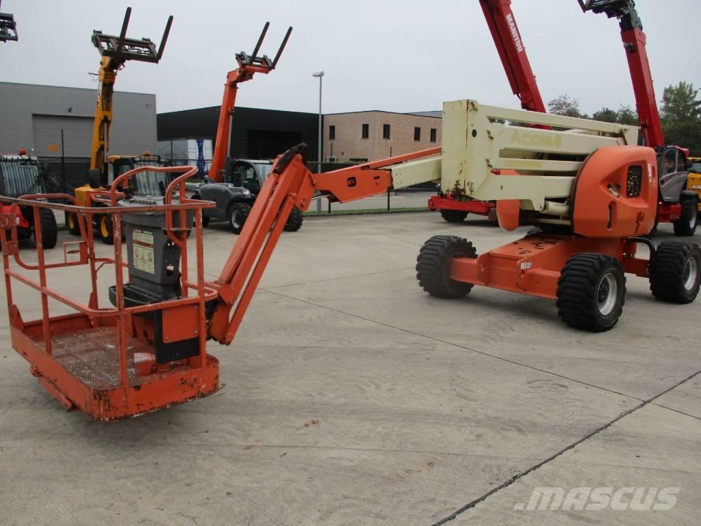 JLG 510 AJ  (557) Plataformas de braço compactas auto-propulsão