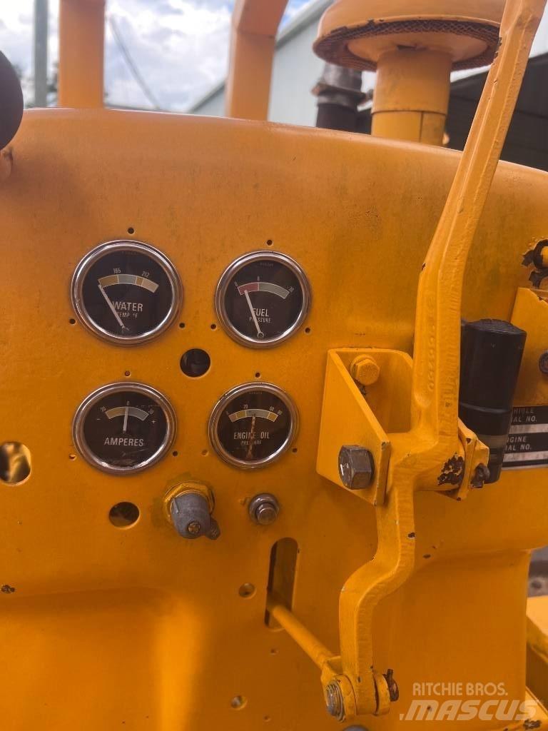 Allis Chalmers HD6B Dozers - Tratores rastos