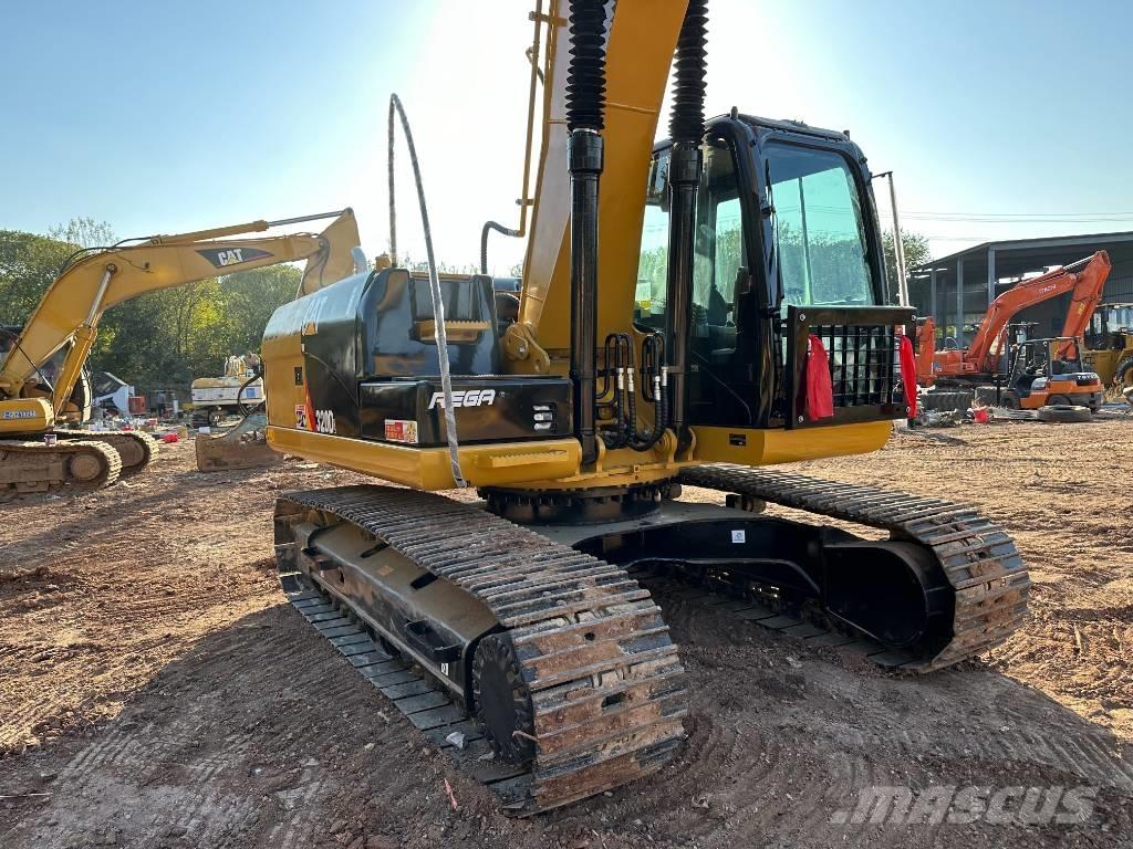 CAT 320 D L Escavadeiras de esteiras