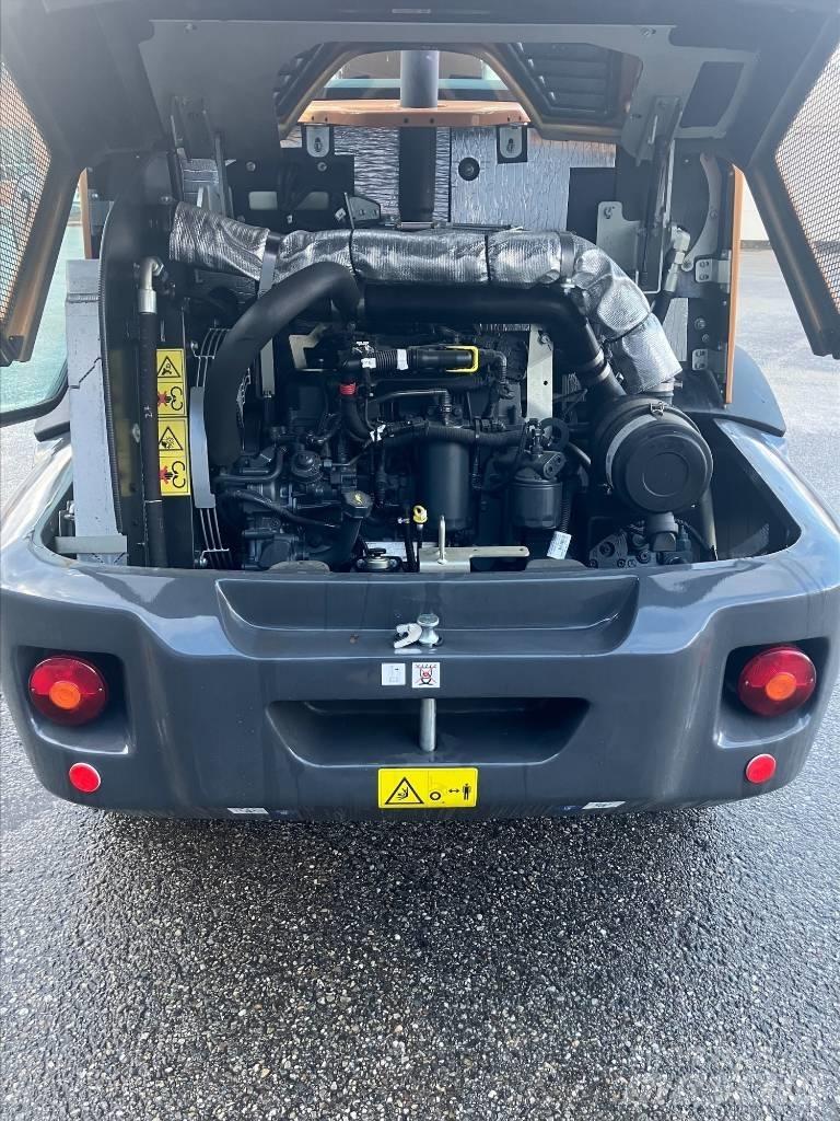 CASE 221F Evo Carregadeiras de rodas
