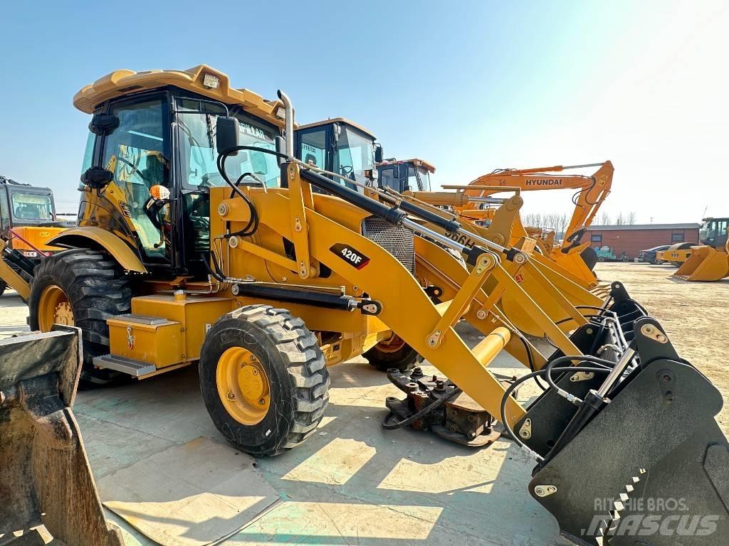 CAT 420F Carregadeiras de rodas