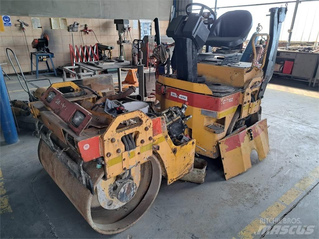Dynapac CC102 Construção - Outros
