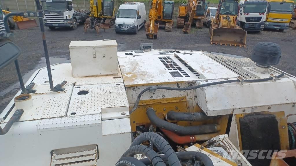 CAT 328 D L Escavadeiras de esteiras