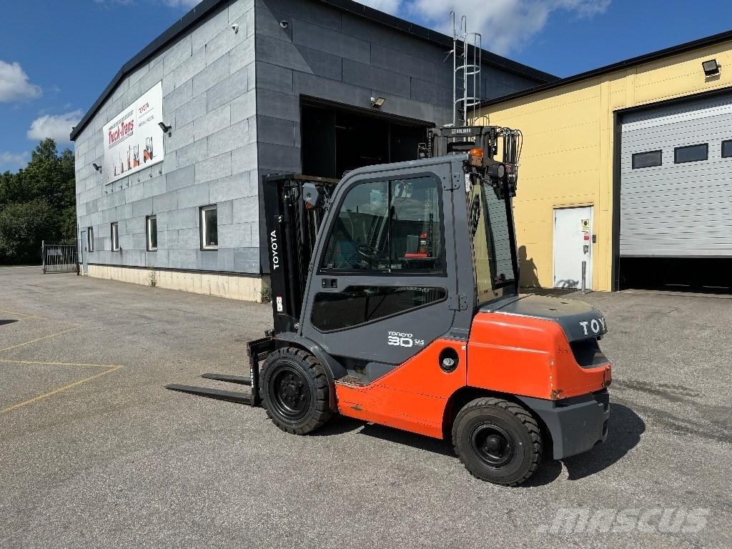 Toyota 02-8FDF30 Empilhadores Diesel