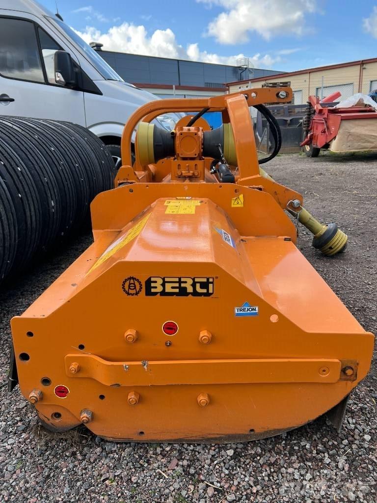 Berti EKR-S 300 Gadanheiras e cortadores de folhas para pastos