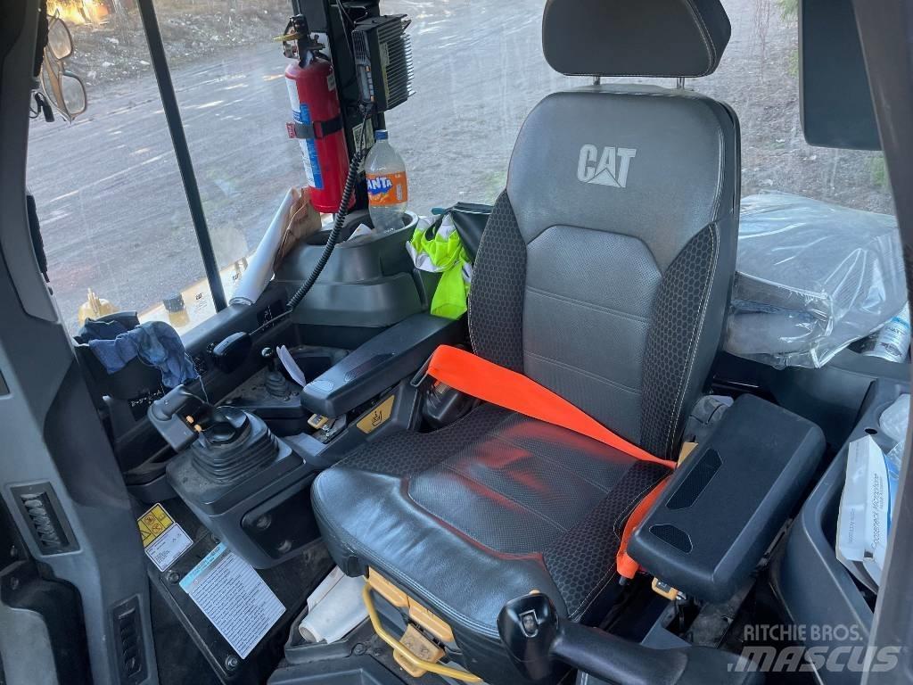 CAT D 6 XE LGP Dozers - Tratores rastos