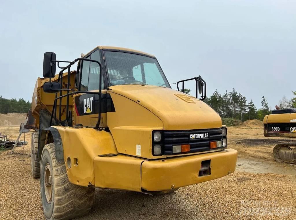 CAT 730 Caminhões articulados
