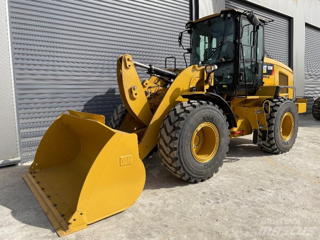 CAT 926M Carregadeiras de rodas