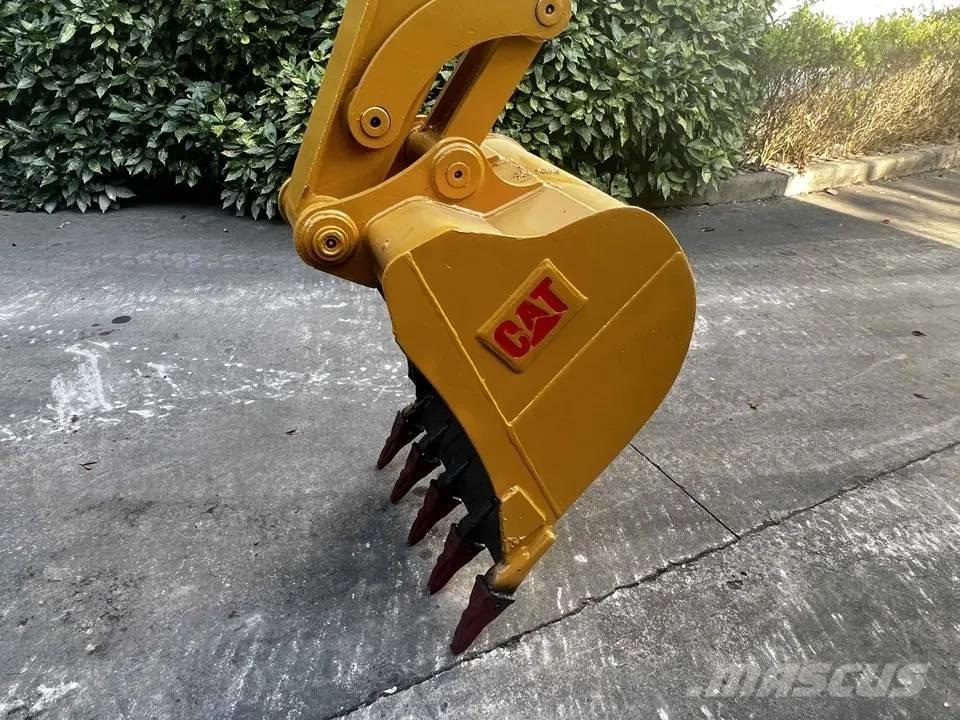 CAT 306E2 Miniescavadeiras