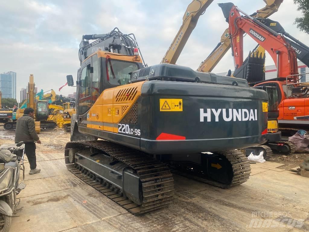 Hyundai R220LC-9S Escavadeiras de esteiras