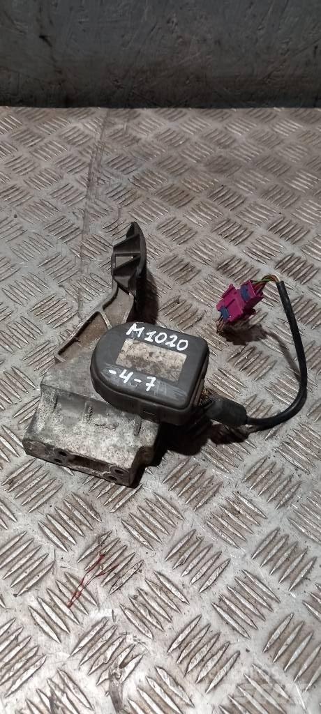 MAN TGA  812559706084 Cabines e interior