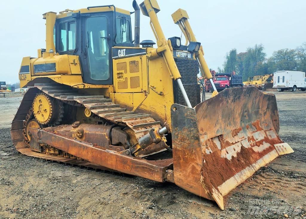 CAT D 6 R II Dozers - Tratores rastos