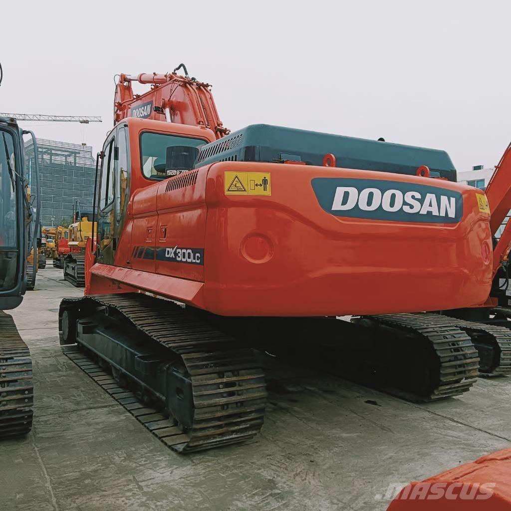 Doosan DX 300 LC Escavadeiras de esteiras