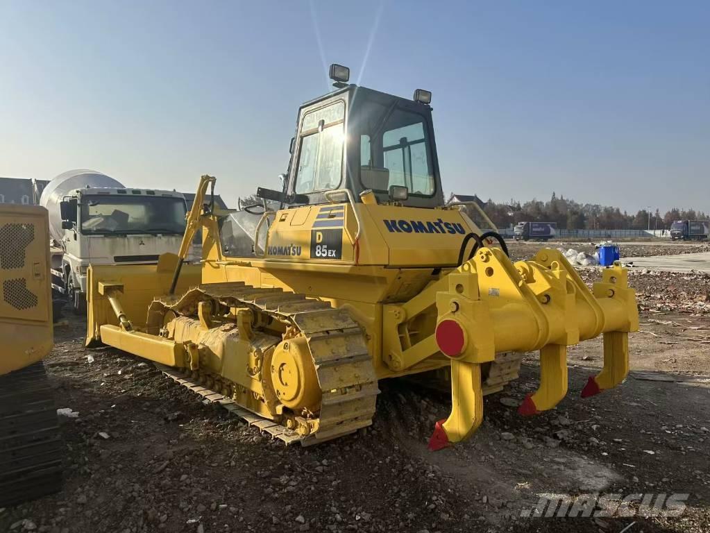 Komatsu D 85 E Dozers - Tratores rastos