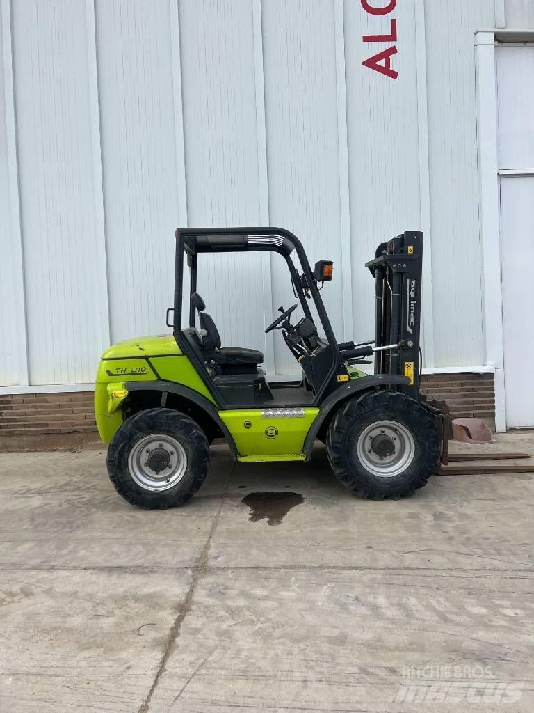 Agrimac TH210 Manipulador telescópico