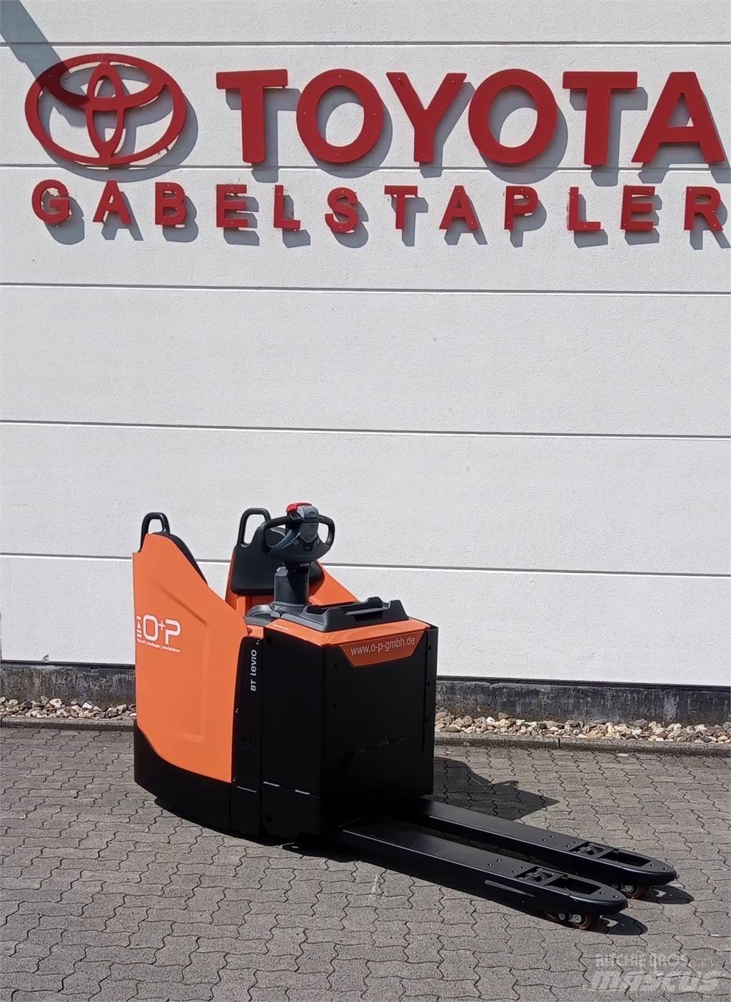 Toyota LPE 250 Porta palettes