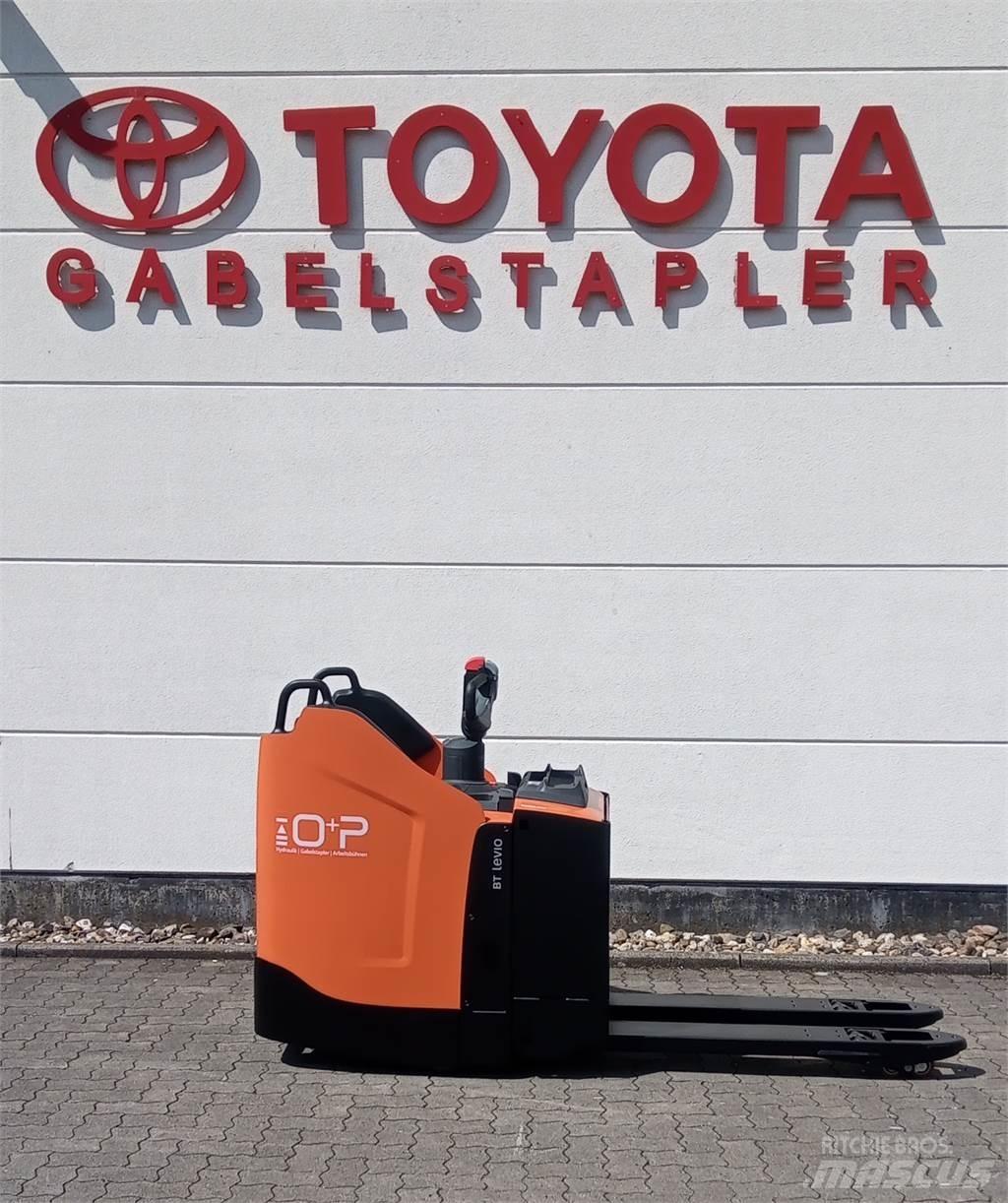 Toyota LPE 250 Porta palettes