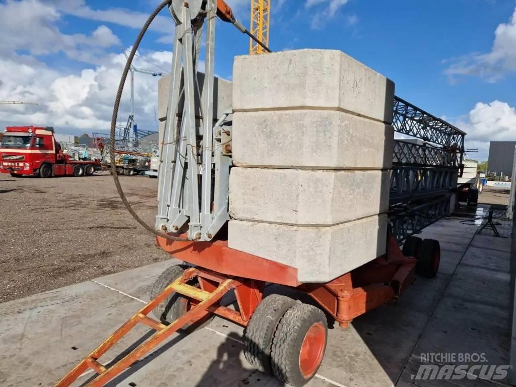 Benedini B18 Auto-gruas