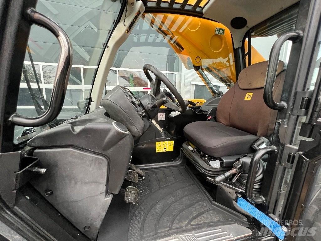 JCB 541-70 Agri Plus Manipulador telescópico