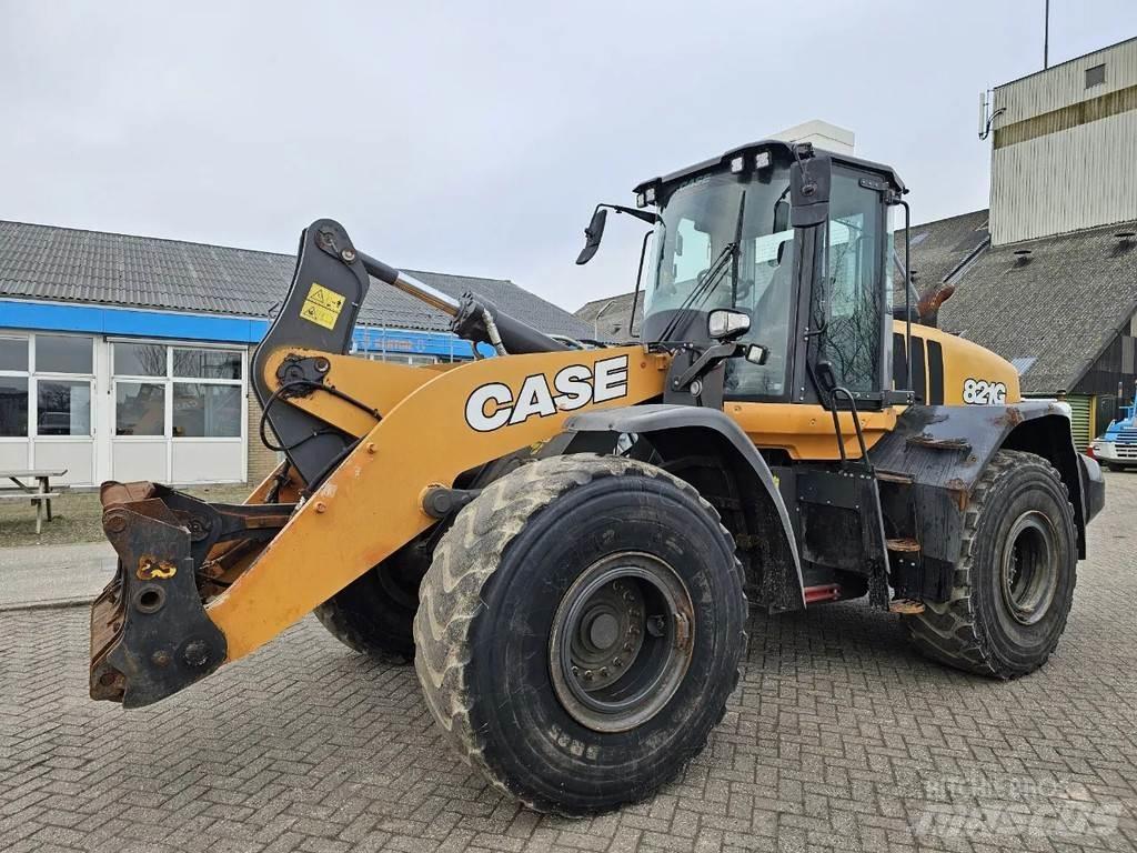 CASE 821G Carregadeiras de rodas