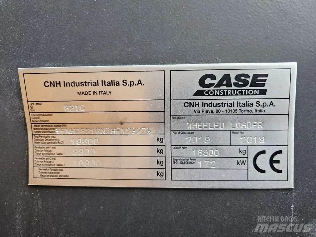 CASE 821G Carregadeiras de rodas