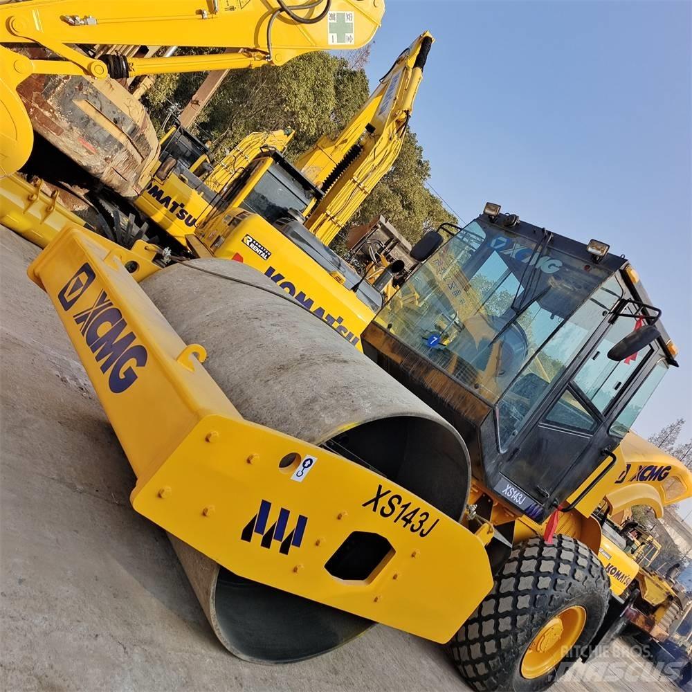 XCMG XS 142 J Cilindros Compactadores monocilíndricos