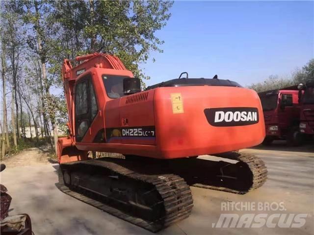Doosan DH225 Escavadeiras de esteiras
