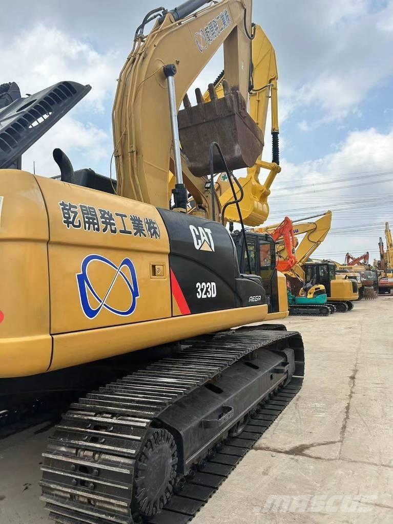 CAT CAT323D Escavadeiras de esteiras