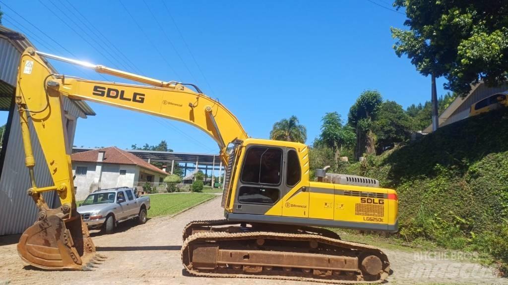SDLG LG 6250 E Escavadeiras de esteiras